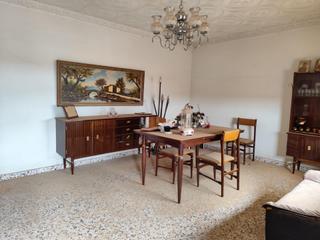 Piso  Calle de rodrigo caro. Gran oportunidad en miranda! edificación ideal para combinar viv