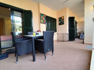 Planta baixa  Calle martinica. Elegancia, confort y exclusividad en planta baja  el oasis, haci