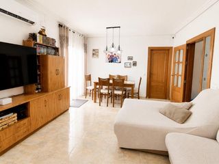 Casa  Rio bidasoa - los dolores. Planta baja amplia con patio y terraza en excelente ubicación