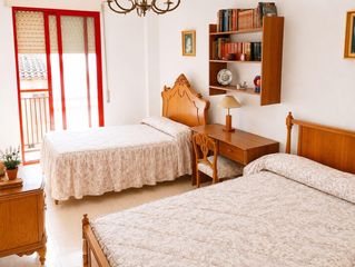 Pis  Juan ramon jimenez. Amplio y luminoso piso en venta en calasparra