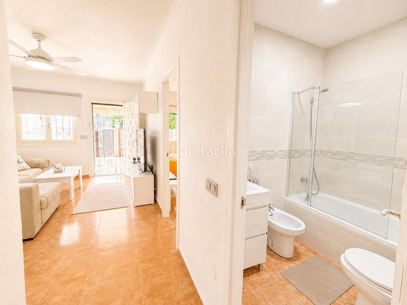 Foto 79a4b3e1-fb24-4cee-a453-c5d80fe48db9. Casa amb aparcament a Centro Alcázares (Los)