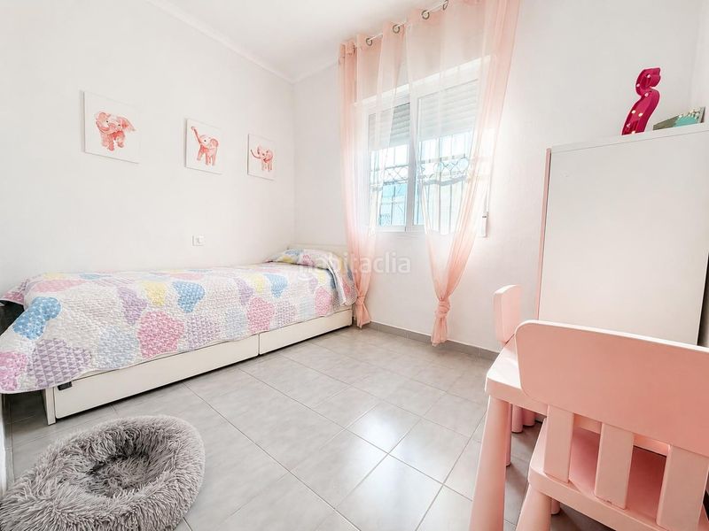 Foto 7f2dc46b-c680-4504-8cb0-3103812345ee. Casa a calle alcazares a Centro Alcázares (Los)