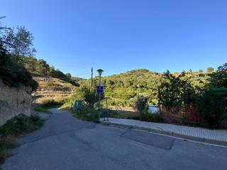 Terreny residencial  Vinyetes. Solar para vender en zona alta de la villa