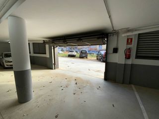 Parking coche en Sant Feliu de Codines. Garaje en venta en sant feliu de codines
