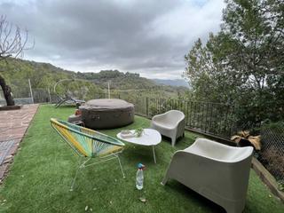 Casa a Sant Feliu de Codines. Casa en venta situada en parage natural de sant miquel del fai