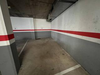 Miete Autoparkplatz  Agusti santacruz. Plaza de parking en alquiler  para dos motos