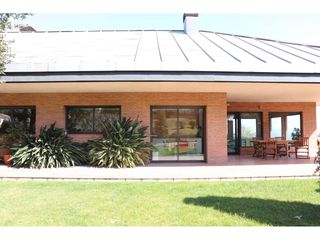 Chalet  Calle bages. Chalet unifamiliar en venta en bigues