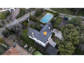 Haus  Calle rossello. Casa totalmente rehabilitada en venta en sant feliu de codines