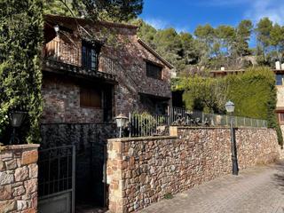 Casa  Rectoria. Encantadora casa de piedra en perfecto estado en el corazón de g