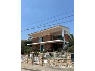Maison à Bigues i Riells. Casa en venta