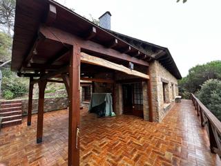 Miete Haus in Sant Quirze Safaja. Casa en alquiler
