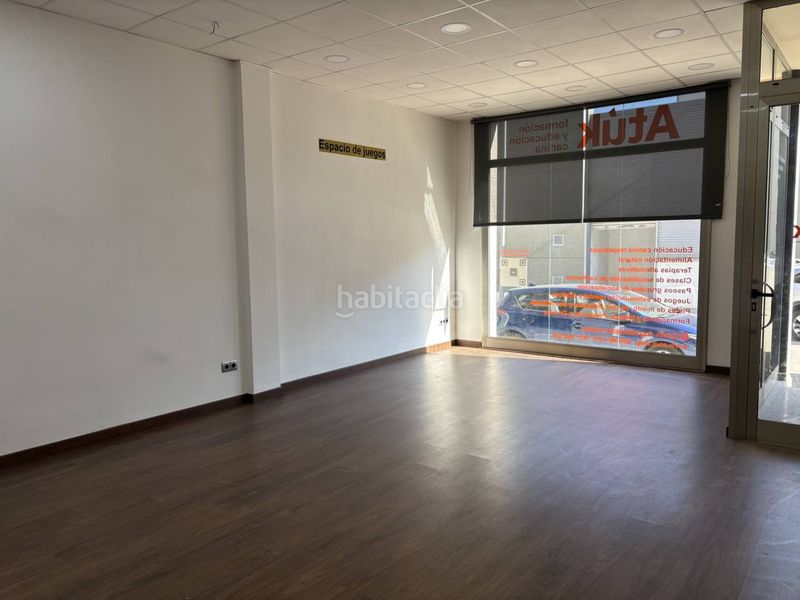 Foto 46171004-ed40-45ac-8766-0953e792c105. Lloguer local comercial a Centelles