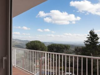 Flat in Sant Feliu de Codines. Piso en venta en sant feliu de codines