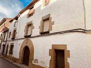 Casa adossada  Sant llogari. Casa del siglo xvii en venta al centro de castellterçol