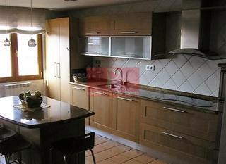 Zweistöckige Wohnung in Valencia de Don Juan