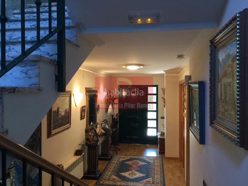 Foto 7f64093b-ceb6-49a5-b50d-a80362a52b3b. Chalet en Garrafe de Torío