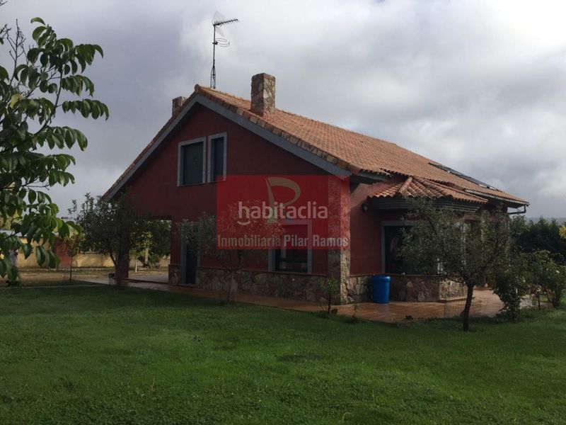 Foto b68eead4-8cff-4b5b-bed6-f0145c67b468. Chalet en Garrafe de Torío