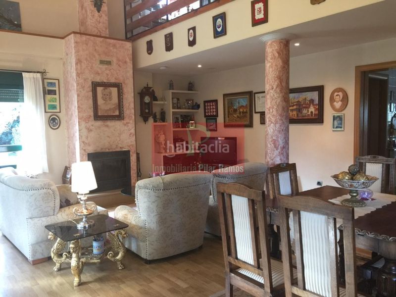 Foto d9fb46e6-c072-4d6a-b163-0bbbdbd6f654. Chalet en Garrafe de Torío