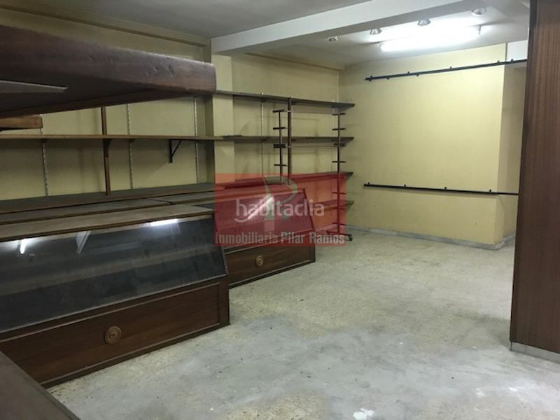 Foto 1a73710a-169e-493a-a939-8ce953aa26ff. Local comercial amb calefacció a Crucero León
