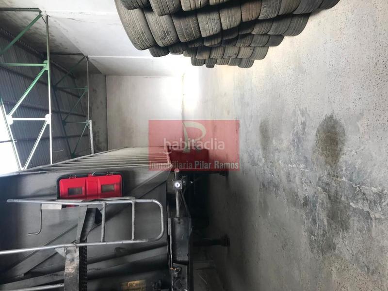 Foto bc06c15d-109a-49fd-89b0-12f9126de390. Nave industrial en Santovenia de la Valdoncina