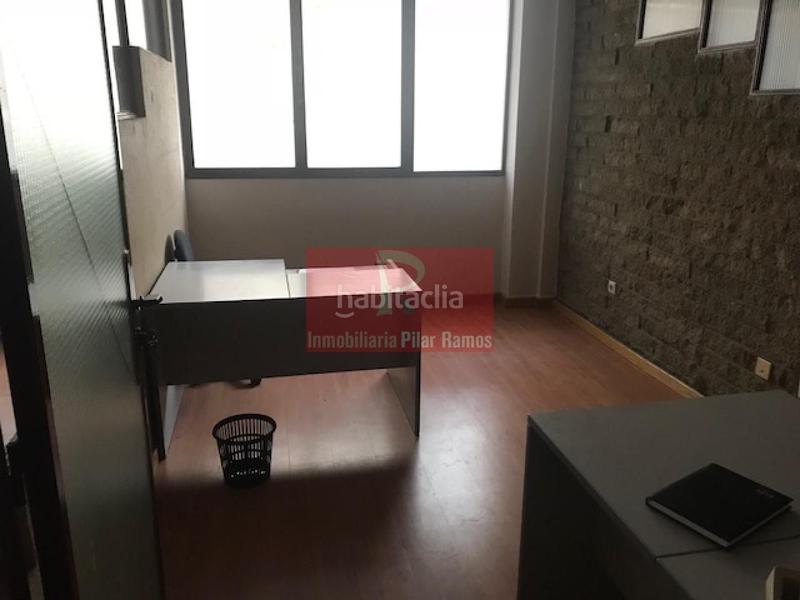 Foto b120bbd0-c7ec-42c0-9b80-cd0d0a745fb0. Bureau dans Centro Ciudad León