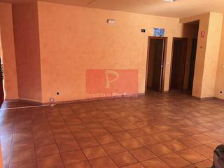 Affitto Locale commerciale in Crucero