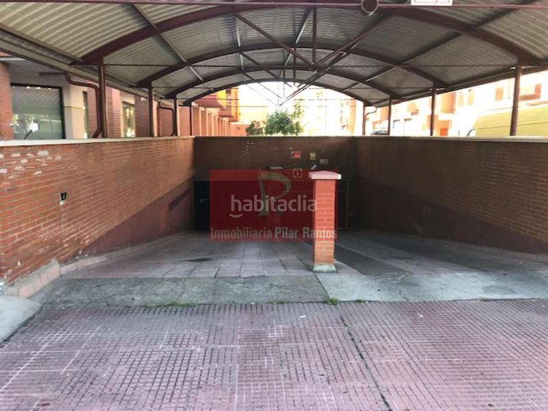 Foto d876d7e3-7999-47eb-bb83-f1c131ab8bbf. Posto auto in El Soto León