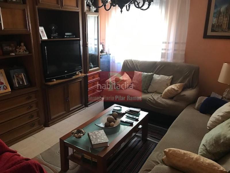 Foto 16cbac5f-5451-408e-a606-638a6c375929. Édifice dans Trobajo del camino