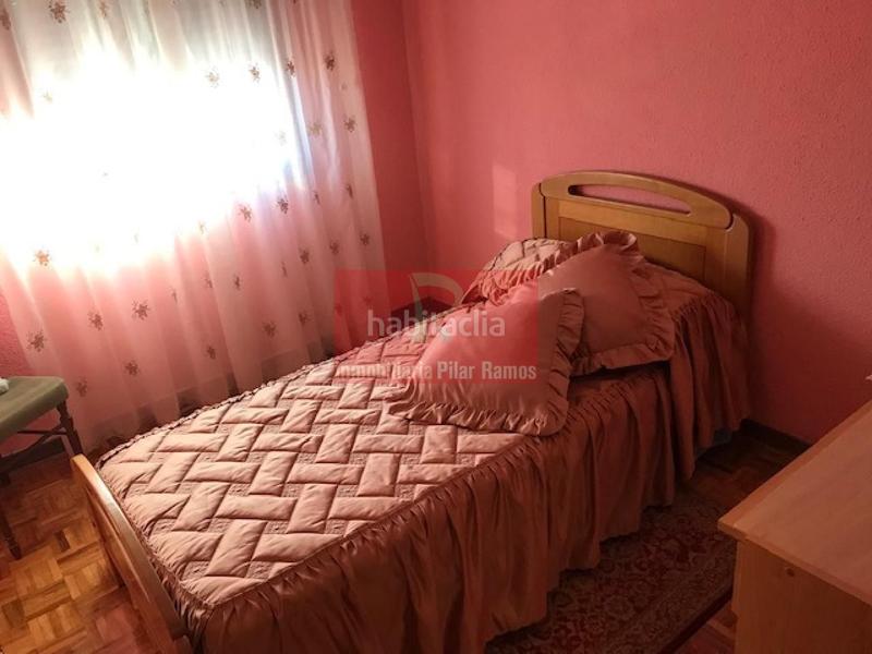 Foto 4d3f8df2-0963-42e9-98b0-d5f09c5f26c6. Édifice dans Trobajo del camino