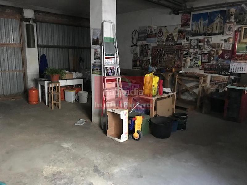 Foto d1af39f0-f2d6-4006-bb13-1633f4584eb2. Édifice dans Trobajo del camino