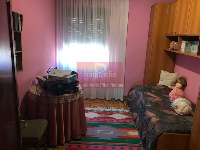 Foto 018483ee-e41f-4982-955f-e8e9340085f0. Edifici a Trobajo del camino