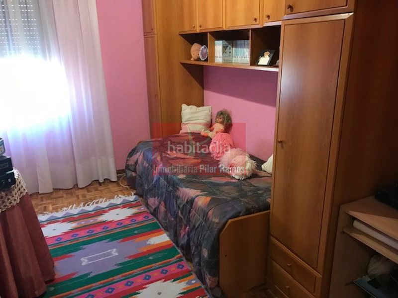Foto 114a9108-3aa3-48ed-8f64-a968e2bc30fa. Edifici a Trobajo del camino