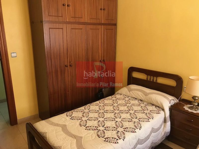 Foto 5d77f867-8a15-4eda-9575-2fd217668614. Edifici a Trobajo del camino