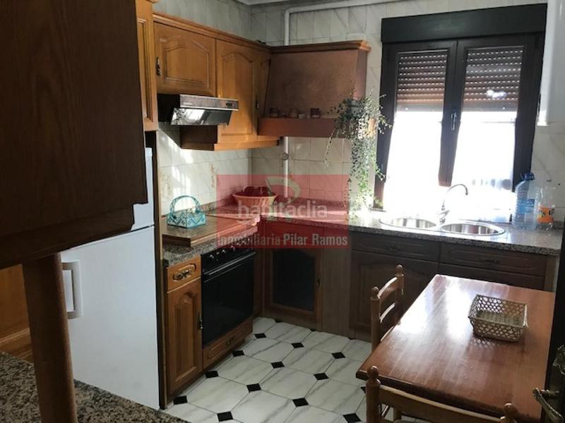 Foto 06e1e9db-155e-4a3f-aa74-5ce360c00dc2. Gebäude in Trobajo del camino