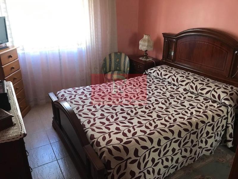 Foto 7e0f9263-c280-46d2-9015-f003bf26671c. Gebäude in Trobajo del camino