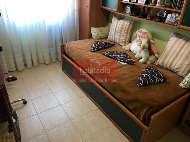 Foto e2a74e2d-a963-47b9-adc7-31936c56eaa5. Gebäude in Trobajo del camino