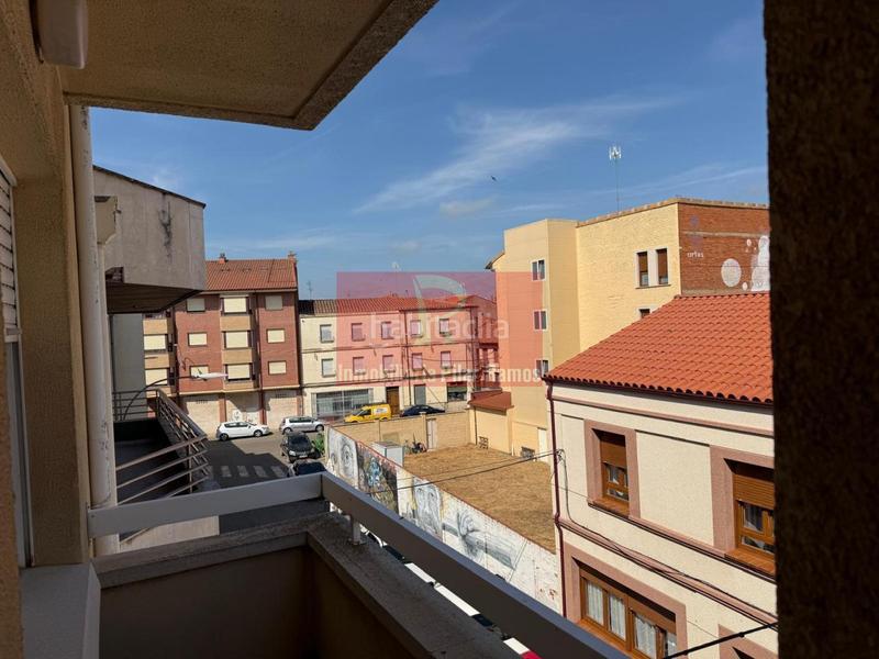 Foto dff244f5-c2b4-43a4-8ecb-7acd11ee4f02. Appartamento con riscaldamento parcheggio in Santa María del Páramo