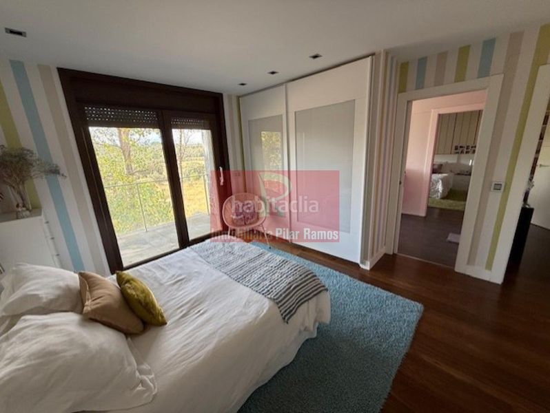 Foto 4705f78b-3b92-4417-8f74-e8f1702e7953. Chalet en Cuadros