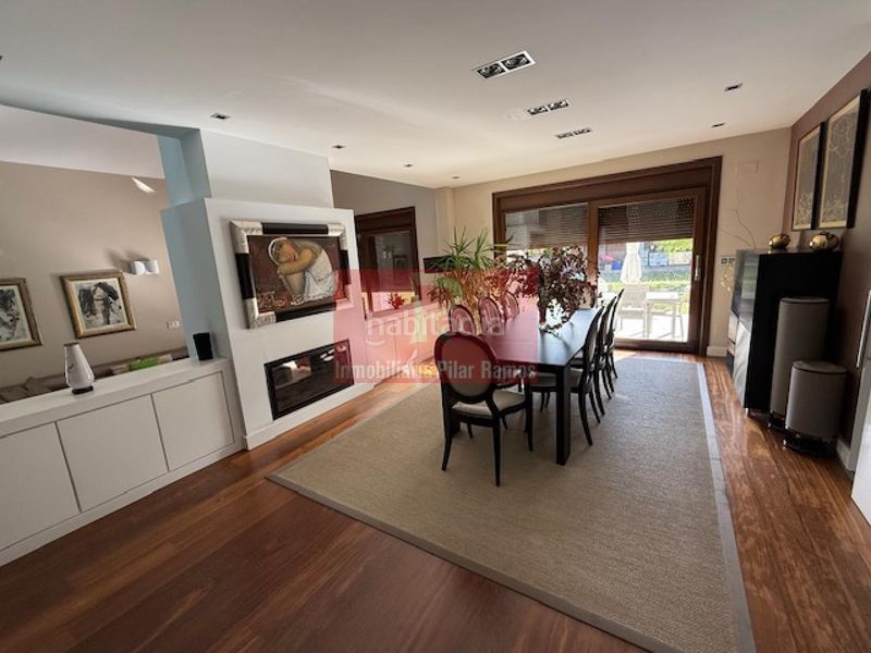 Foto 611bdea6-1a9a-41a0-aa64-46c642b76962. Chalet en Cuadros