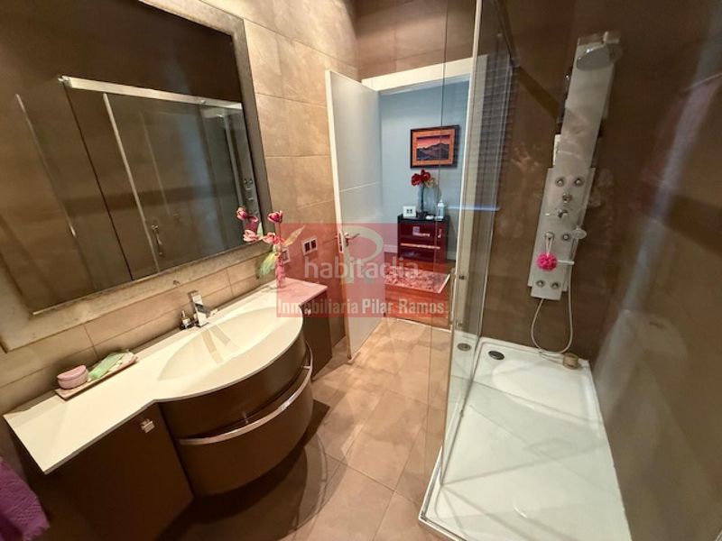 Foto 9575f97e-2aae-46de-8808-6d80777a657e. Chalet en Cuadros