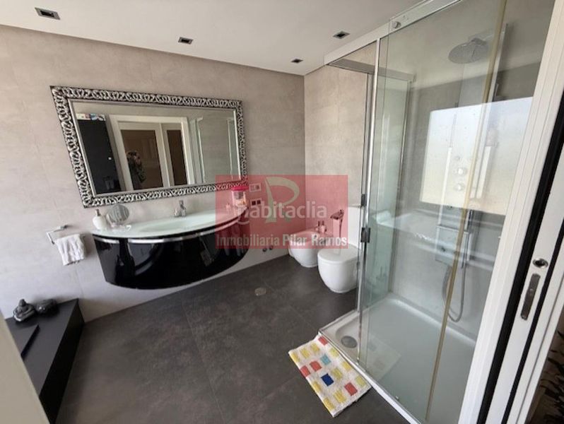 Foto 9b923338-7572-4bbb-ae6b-4175779d21e2. Chalet en Cuadros