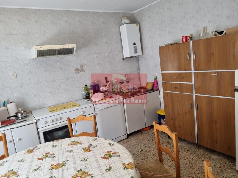 Foto 4353dda9-b8b8-4108-99c9-848e82828e88. Casa amb calefacció aparcament a Matanza