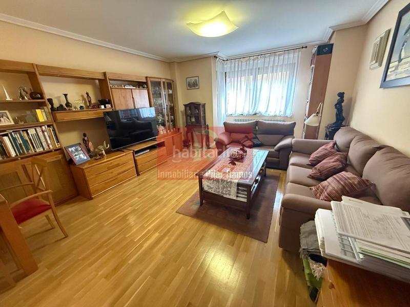 Foto 74b610e5-5877-4cb0-a9c0-78a2a2313b62. House with heating parking in San Esteban León