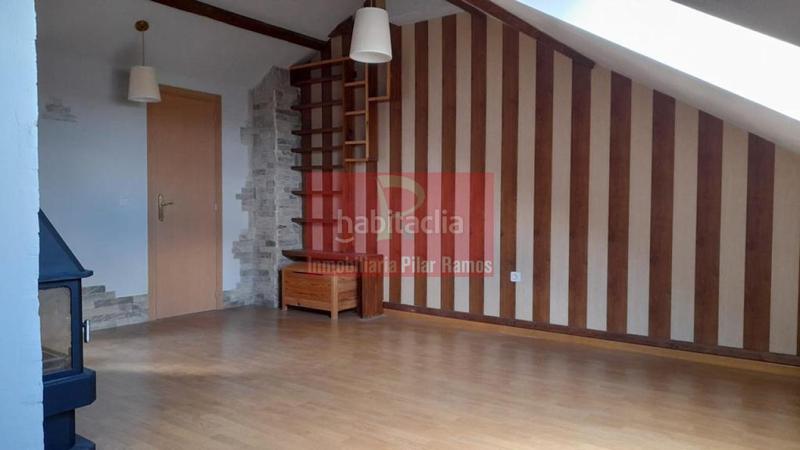 Foto 110f5498-16f1-4908-86d3-fe9b276c9f1b. Casa adossada amb calefacció aparcament a Valdefresno