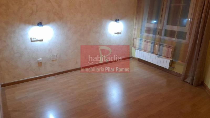 Foto 15ac43b3-c7e9-4aa1-92b2-878c25797b12. Casa adossada amb calefacció aparcament a Valdefresno