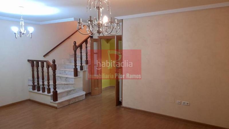 Foto 3588c776-9387-40e1-a317-5f650076420a. Casa adossada amb calefacció aparcament a Valdefresno