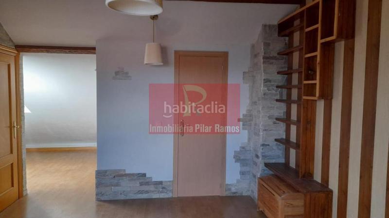 Foto 930d0087-8c87-4fa4-8e4e-089739e96596. Casa adossada amb calefacció aparcament a Valdefresno