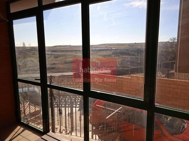 Foto bccb4c2a-4b16-471d-92ae-638564b6be9b. Casa adossada amb calefacció aparcament a Valdefresno