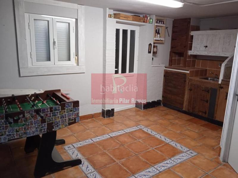 Foto c13fe119-80f4-4e7c-93d2-2e70a7796f87. Casa adossada amb calefacció aparcament a Valdefresno