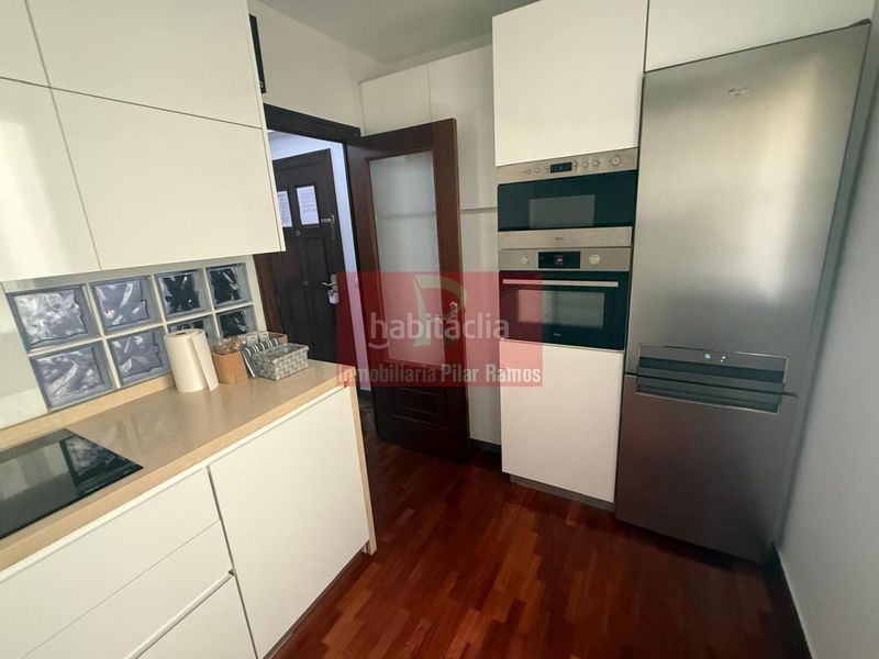 Foto d47aa805-867b-4fb4-92dd-d280376fcf02. Rent flat with heating parking in Centro Ciudad León